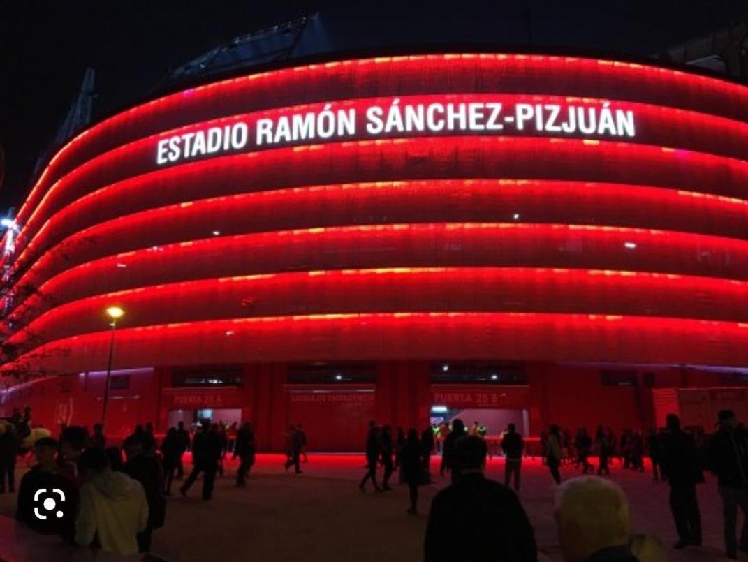 Apartamento Luminoso Sevilha Exterior foto